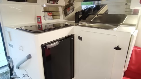 PEUF – das mini "camping car" 4x4 - 4 seasons kommt überall hin