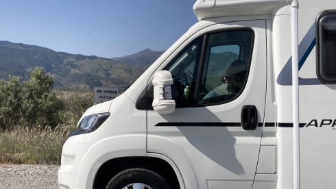 Freedom – Perfect sized, well equipped  2 berth motorhome