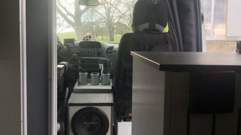 Campino – Camper with electric motorcycle + stand-up paddleboard - 25% discount possible