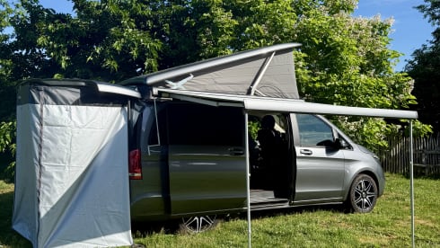 MP – 4p Mercedes-Benz Marco polo V300 4-Matic Full
