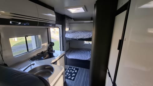 Jenny – 4p Roller Team semi-integrated from 2022