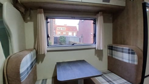 Comfortable, reliable alcove camper