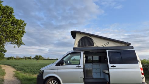 Iris – 4 Berth VW T5 Camper
