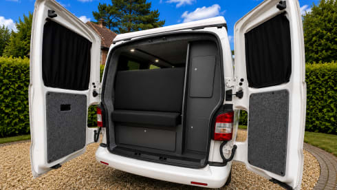 Wolfie – Volkswagen-Campingbus mit 4 Schlafplätzen ab 2026