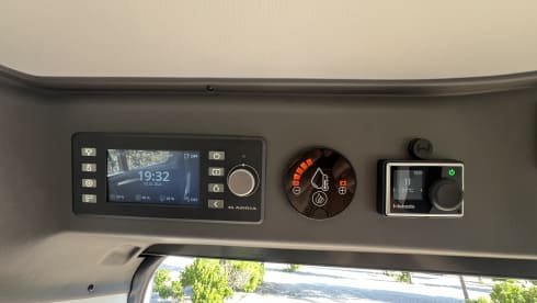 Adria – SuperDeLuxe 4 person Adria CamperVan (2024) in Madrid