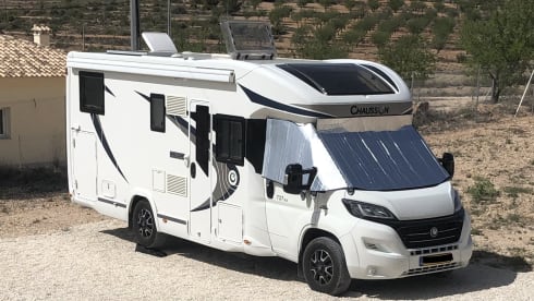 2p Chausson semi-integrated uit 2016