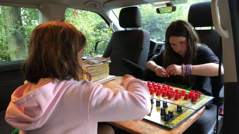 Easy rider  – VW Caravelle 4 pers. Camper van (2 x roof tent)