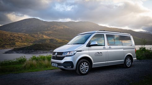 Islay – Luxury auto 4 berth Volkswagen T6.1 camper