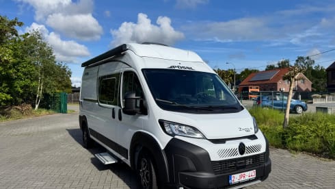 Van Voyage – Gloednieuwe Possl 2Win R met hefdak(2026) compacte luxe met grote badkamer