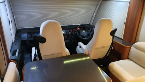 Sidney – Luxurious High End A Class Motorhome 