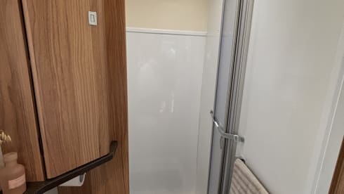 Betty – Immaculate condition 4 Berth Family Motorhome 