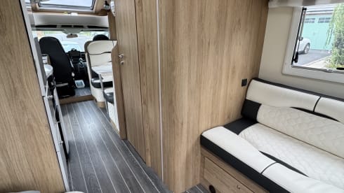 Kaz the Family Motorhome – Adventure-Ready 6 Berth Roller Team Motorhome – Family Comfort on Wheels