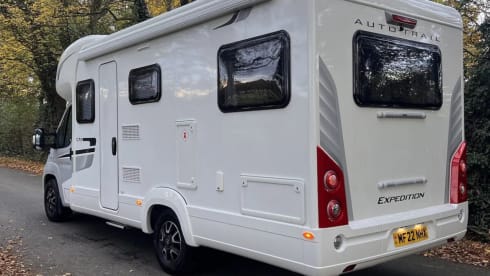 5 berth Auto Trail Expedition C72 2022