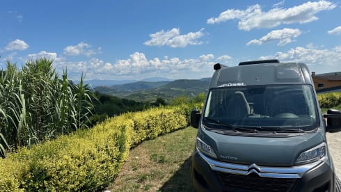 Pössl Summit Shine 640 3P – Brand new spacious campervan (2024)