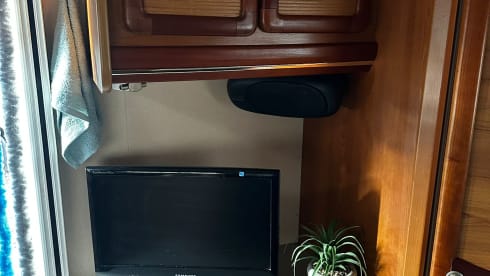 Jeranca – Cozy camper for 4 persons with reversing camera.