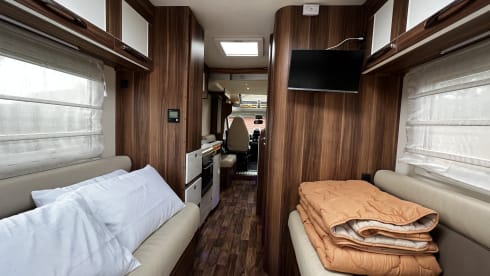 Rewind – Escapade familiale de luxe : camping-car moderne à 6 couchettes prêt pour l'aventure !