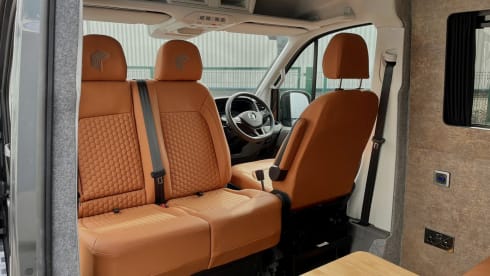 THUNDER – Stunning 2022 Luxury VW Crafter sleeps 4 - Liverpool