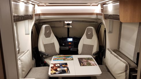 Stabilitée amortisseurs pneu pneumatiques – Noleggio Citroen DETHLEFFS T7057DBL