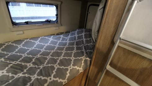 Alba – 6/7 berth motorhome with canopy