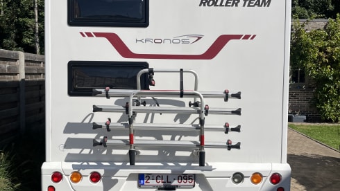 Wolly – 5p Ford alcove from 2019