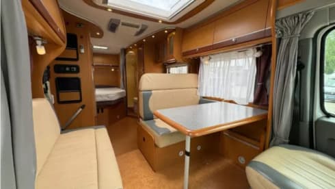 4p Dethleffs semi-integrated from 2006