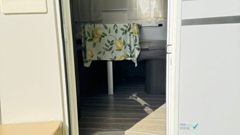 Vera – 6 berth 2021 Roller Team automatic, modern and comfortable!)