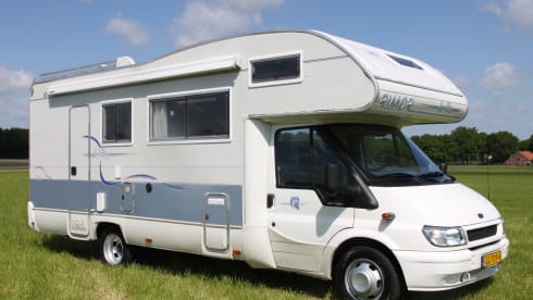 Super Brig 678 (2) – Nice Super Brig 678 (2) camper for 7 people