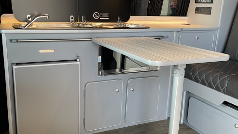 Mango 🥭 – TOP SPEC! Luxury, Easy Drive, 4 berth Volkswagen T6- 2022