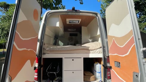 Mercy – Mercedes camper van for 3 persons