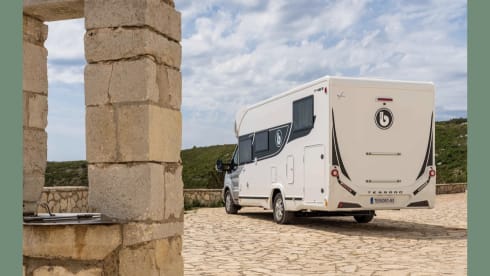 12. Cook – Luxury Motorhome Benimar Tessoro 468 Northautokapp