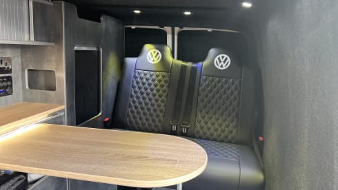 Doug – 4 berth 2019 Volkswagen Campervan