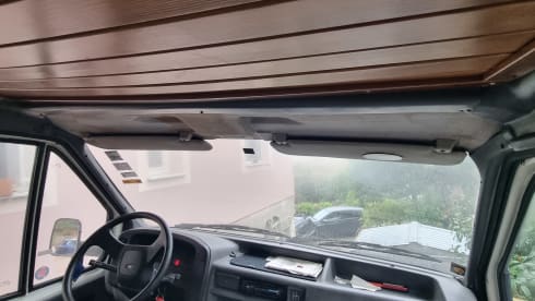 SimoClaCriGinny – Ford Transit Laika