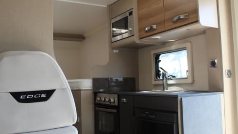 Little John – Our Luxury 2021 6 berth, Fixed Bed