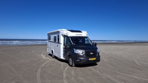 Nr. 10 Weinsberg CaraLoft  – Liberté ultime ! Camping-car très luxueux et entièrement équipé avec lits longs