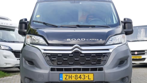 2p Pössl bus uit 2016