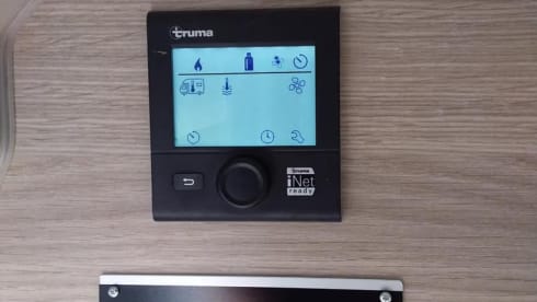 4p Bürstner bus (2023) with lifting roof