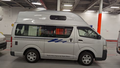 Sugihara – 4 Berth 2010 Toyota Hi-Ace Campervan