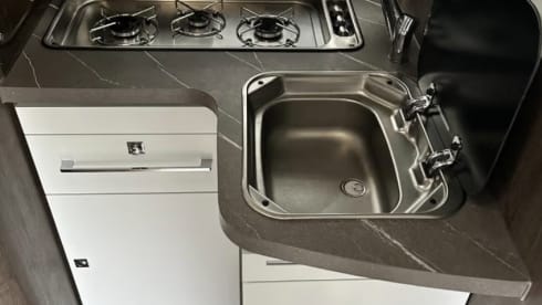 4p Benimar semi-integrated uit 2023