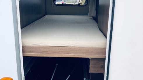 Ooit Is Nu! – Self-sufficient 6 person luxury camper "Ever Is Now"