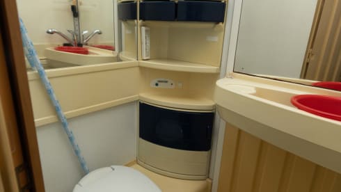 Steenbokje – Ruime 6 persoons Hymer uit 2000