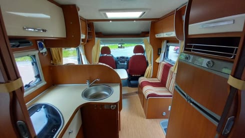 Onze Louis – 2p McLouis semi-integrated uit 2009