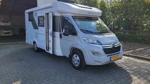 Sun Living S70sl – New and chic camper with single beds of 2.10, fully equipped