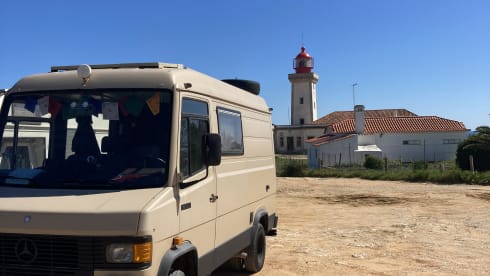 Dudo – Dudo: Mercedes 609D bus camper - Off-grid