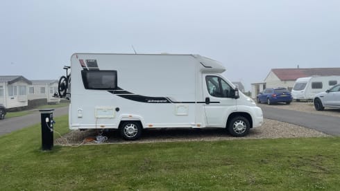 2 berth Peugeot integrated from 2013