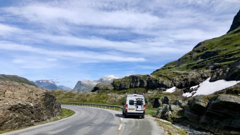 LMC Innovan 600 – Sturdy camper van with panoramic roof from 2022