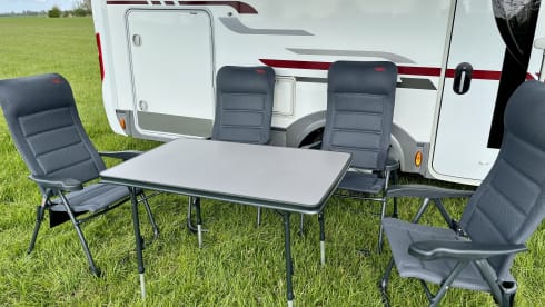 5 person Adria matrix 680 SP half integral camper