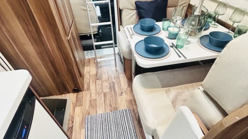‘Tay’ – Fiat Rollerteam 746 à 6 couchages, spacieux et confortable sur la route.
