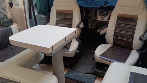 4p (+1 child)Ford semi-integrated from 2020