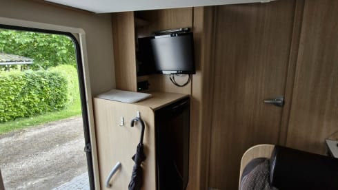Sunny – Very complete Sunlight camper