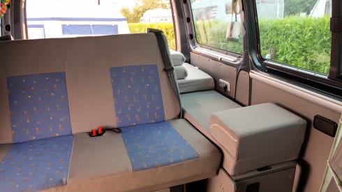 Buzz – Perfect for a trip with young children